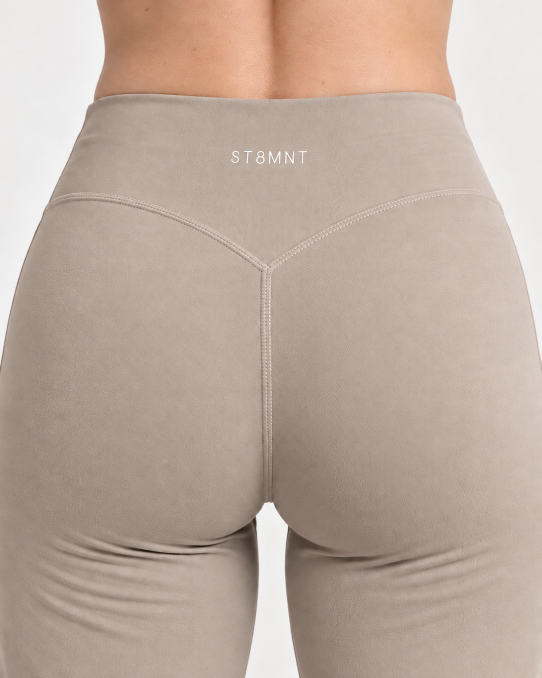 Beige wide leg-byxor för dam bakifrån – ST8MNT