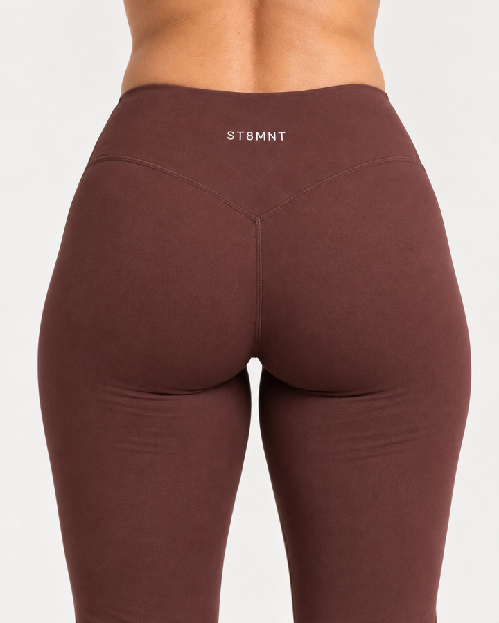 Bruna wide leg-träningsbyxor för dam bakifrån – ST8MNT