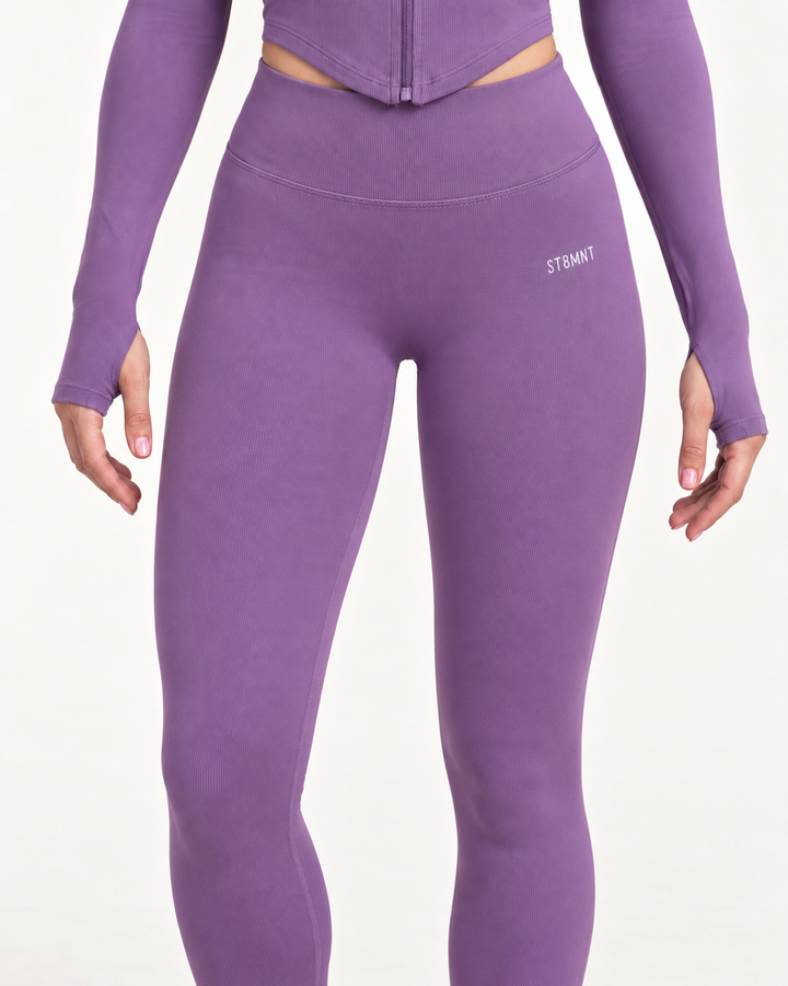 Violet träningsleggings för dam framifrån – ST8MNT