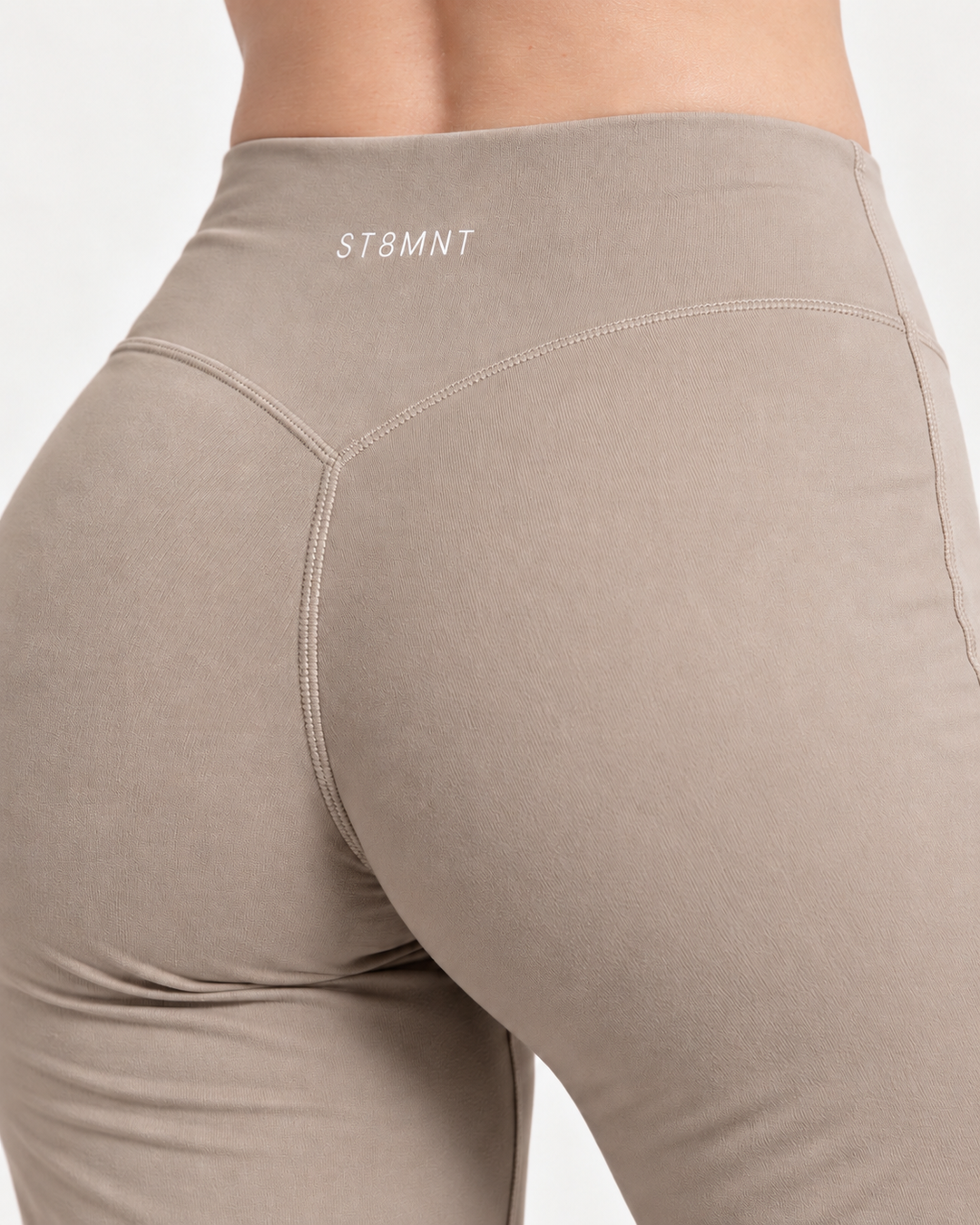 Beige wide leg-byxor för dam bakifrån – ST8MNT